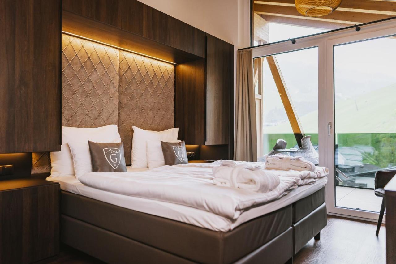 Glemm By Avenida Superior & Residences Hotel 4*